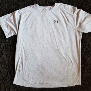Under Armour tee